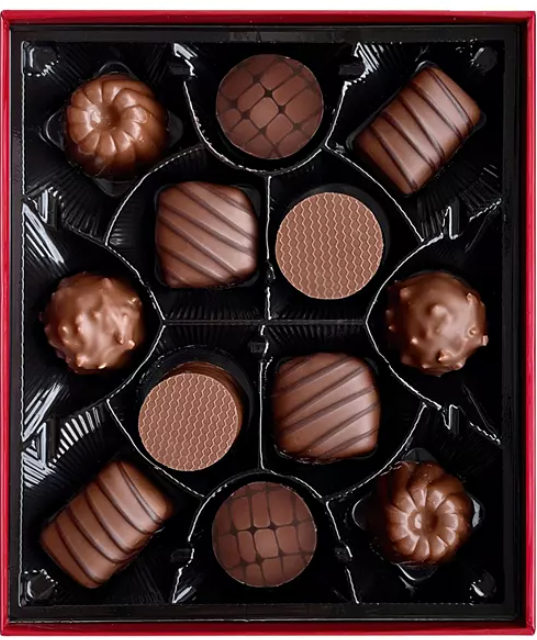 Maxim's De Paris  12 MILK chocolates gift-box (4961)