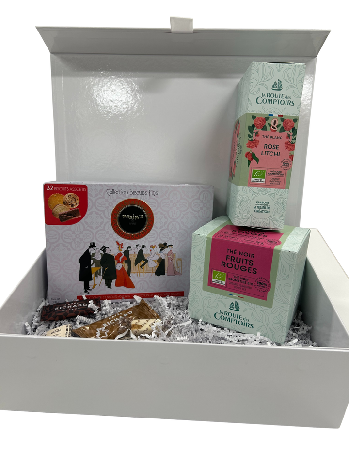 "FROM PARIS WITH AMOUR" VALENTINE'S GIFT BOX: LOVE TEA COLLECTION