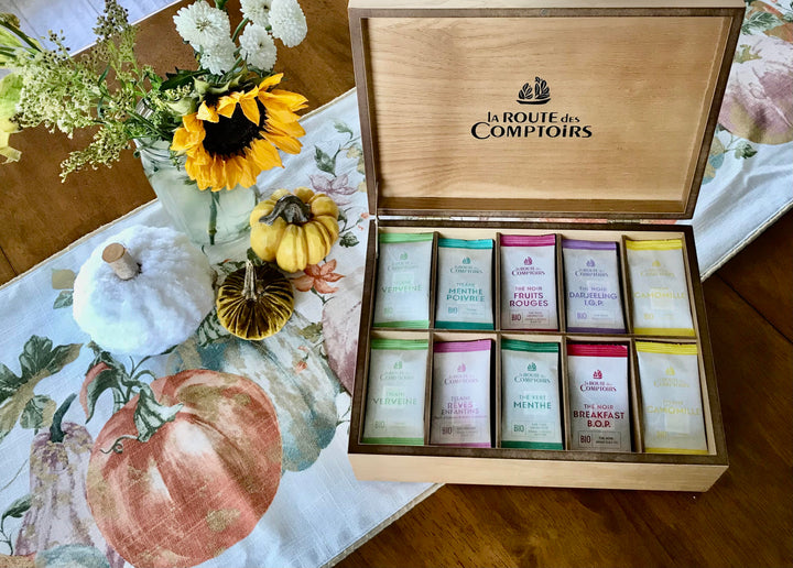 La Route de Comptoirs Wooden Tea Box